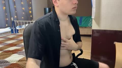 Snapshot of forbidden_alex chatting on January 13, 5:13 am Alex online show from January 13, 5:13 am