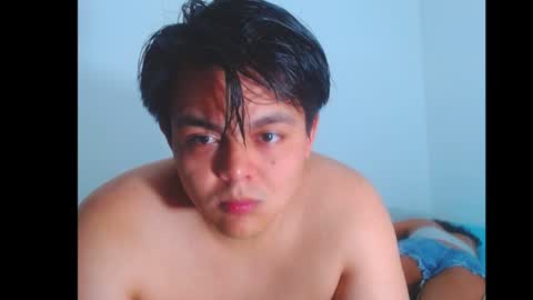 Snapshot of forbidden_games__ chatting on December 30, 7:37 am emely and felix online show from December 30, 7:37 am