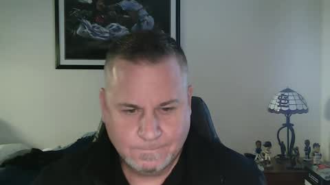 Snapshot of foreplayman22 chatting on December 21, 10:40 pm foreplayman22 online show from December 21, 10:40 pm