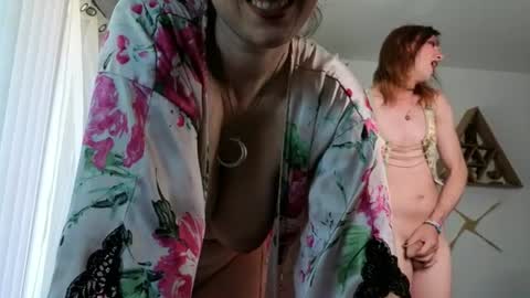 Snapshot of forestdarling chatting on June 13, 7:45 pm forestdarling online show from June 13, 7:45 pm