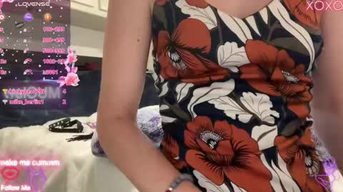 Elaine online show from October 22, 12:11 am