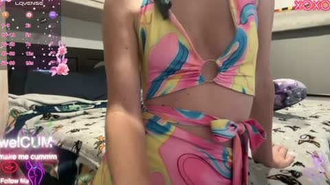 Elaine online show from July 15, 5:18 pm