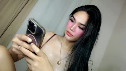 KHATRINA STACIE MARIE online show from June 23, 4:10 am