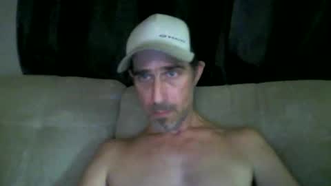 fouraide42 online show from April 11, 7:45 am