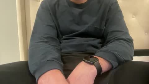 Snapshot of fourelementstrainer chatting on October 19, 4:02 am fourelementstrainer online show from October 19, 4:02 am