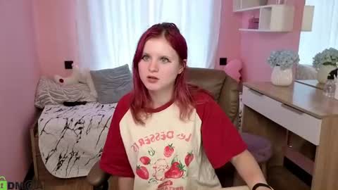 Snapshot of fox_cutee chatting on June 25, 5:12 am Fox online show from June 25, 5:12 am