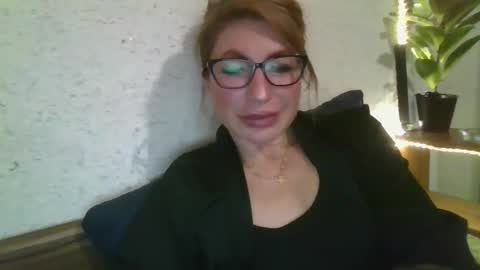 Snapshot of fox_red_lady7 chatting on February 27, 6:31 pm fox_red_lady7 online show from February 27, 6:31 pm