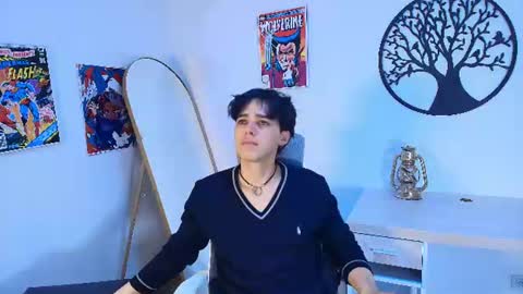 Snapshot of fox_white_ chatting on June 23, 7:01 pm . FOX WHITE . online show from June 23, 7:01 pm