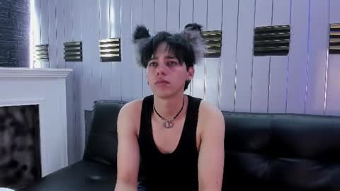 Snapshot of fox_white_ chatting on July 20, 12:07 pm . FOX WHITE . online show from July 20, 12:07 pm