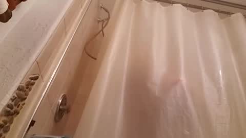 Snapshot of foxbodydave chatting on November 28, 3:31 am foxbodydave online show from November 28, 3:31 am