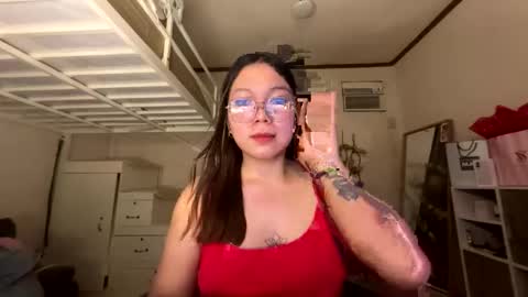 Snapshot of foxieeealona chatting on May 16, 6:32 am Alicia Baby online show from May 16, 6:32 am