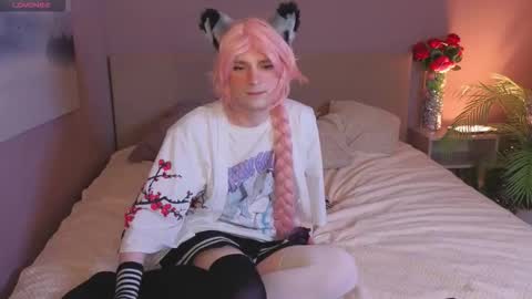 Snapshot of foxispuff chatting on March 13, 9:10 pm Fox online show from March 13, 9:10 pm