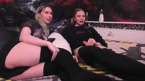 Snapshot of foxxxy_mystery chatting on February 1, 4:33 am Foxy online show from February 1, 4:33 am