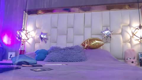 Foxxy  online show from December 17, 7:42 pm