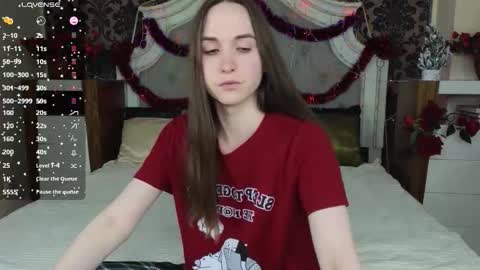 Snapshot of foxxy_girl_ chatting on January 11, 4:50 am andice online show from January 11, 4:50 am