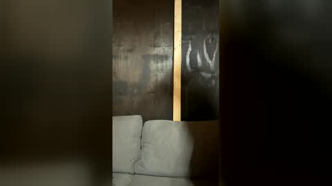 Snapshot of foxy1985777 chatting on May 31, 9:27 pm foxy1985777 online show from May 31, 9:27 pm