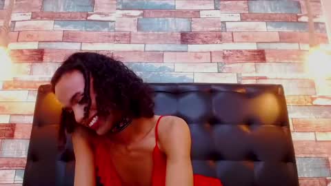 Snapshot of foxy_ella chatting on December 7, 7:10 pm Ella online show from December 7, 7:10 pm