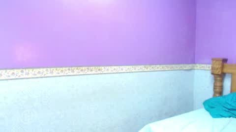 Snapshot of foxy_ella chatting on March 8, 6:16 pm Ella online show from March 8, 6:16 pm