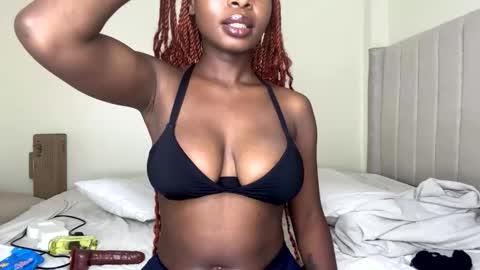 Snapshot of foxy_fanala chatting on March 9, 1:46 am Fanala online show from March 9, 1:46 am