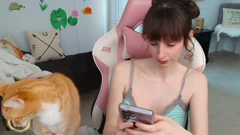 Snapshot of foxy_gamer chatting on May 30, 1:57 am Lex Vive foxygamer cb online show from May 30, 1:57 am
