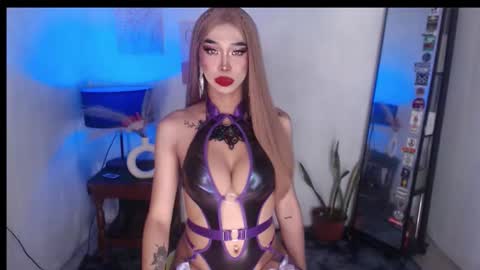 foxy_goddess online show from October 21, 1:39 am