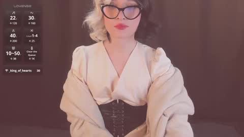 Sue online show from February 28, 9:33 pm