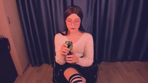 Sue online show from October 2, 10:06 pm