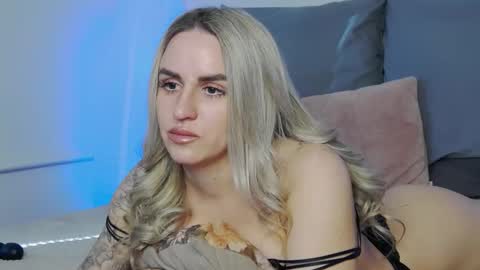 Foxy Kimmi online show from February 5, 7:02 am