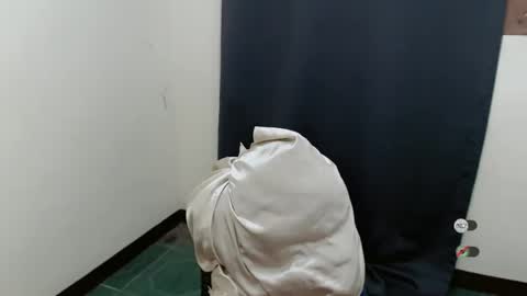 foxy_lei online show from March 5, 1:34 am