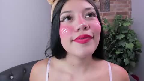 Snapshot of foxy_loren chatting on July 3, 11:16 am Loren online show from July 3, 11:16 am