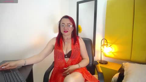 Foxy miilf online show from September 23, 1:58 pm