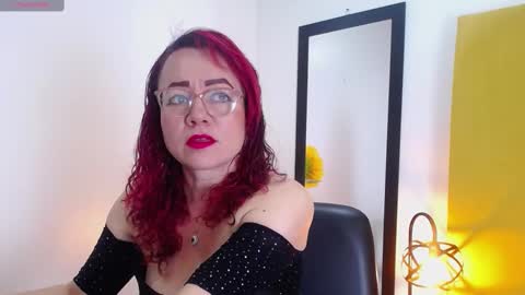 Foxy miilf online show from September 26, 1:15 pm