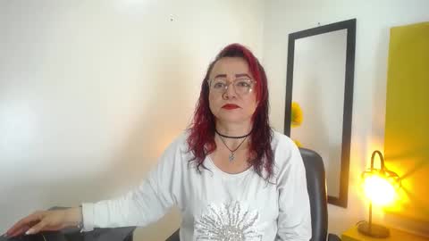 Foxy miilf online show from September 28, 1:49 pm