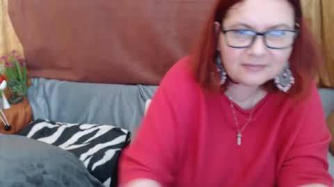 foxydesiree online show from April 2, 6:44 am