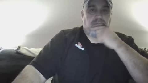 foxyfang online show from January 10, 7:35 am