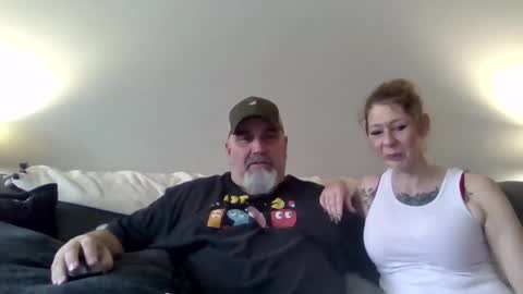 foxyfang online show from January 10, 7:11 pm