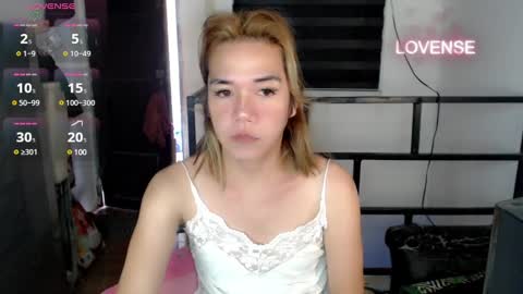 Snapshot of foxyinnocentstar chatting on January 14, 8:20 am jenny online show from January 14, 8:20 am