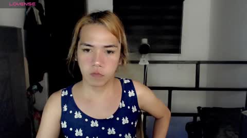 Snapshot of foxyinnocentstar chatting on March 12, 3:51 pm jenny online show from March 12, 3:51 pm