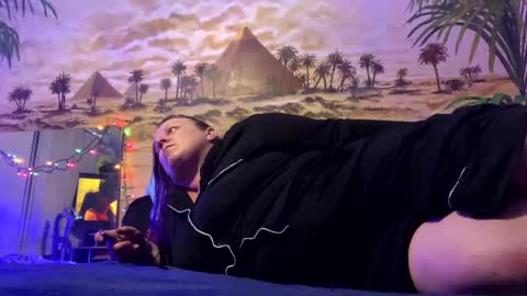 Snapshot of foxyladysback923 chatting on February 3, 10:14 am foxyladysback923 online show from February 3, 10:14 am