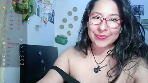 Snapshot of foxymalish chatting on July 10, 2:49 am Malishka online show from July 10, 2:49 am