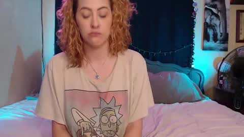 Snapshot of foxymalloryknoxy69 chatting on July 24, 8:34 am Mallory Koxx online show from July 24, 8:34 am