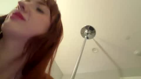 Snapshot of foxyredddd chatting on January 10, 4:47 am beautiful blair online show from January 10, 4:47 am