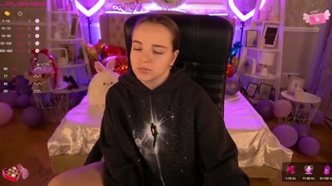 Snapshot of foxyshyyy chatting on February 7, 12:50 pm Inna online show from February 7, 12:50 pm