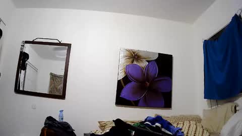 Snapshot of fozzythebear111 chatting on March 19, 5:44 am fozzythebear111 online show from March 19, 5:44 am