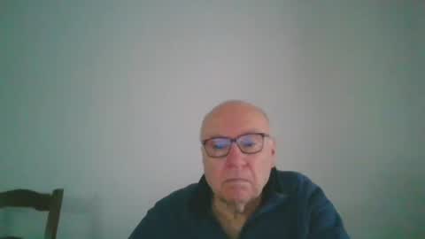 Snapshot of fra94 chatting on January 15, 2:13 pm fra94 online show from January 15, 2:13 pm