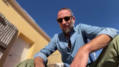 fra___ online show from October 27, 8:51 am