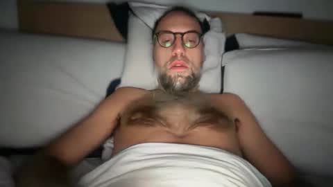 fra___ online show from December 15, 11:36 am