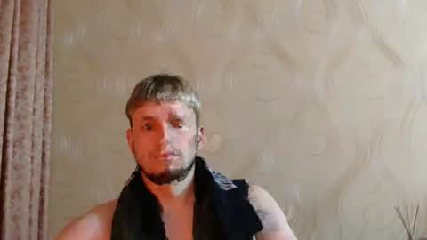 frame_tamer888 online show from June 28, 9:32 pm