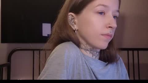 Snapshot of fran_bow chatting on March 12, 5:30 pm fran_bow online show from March 12, 5:30 pm