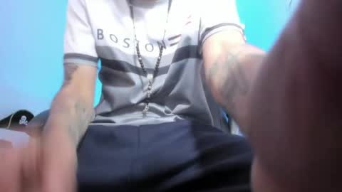 Snapshot of fran_boy_ chatting on May 19, 4:41 am Fran online show from May 19, 4:41 am